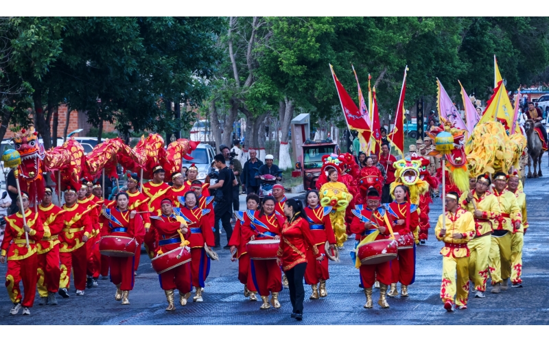 北屯市185團(tuán)巡游
